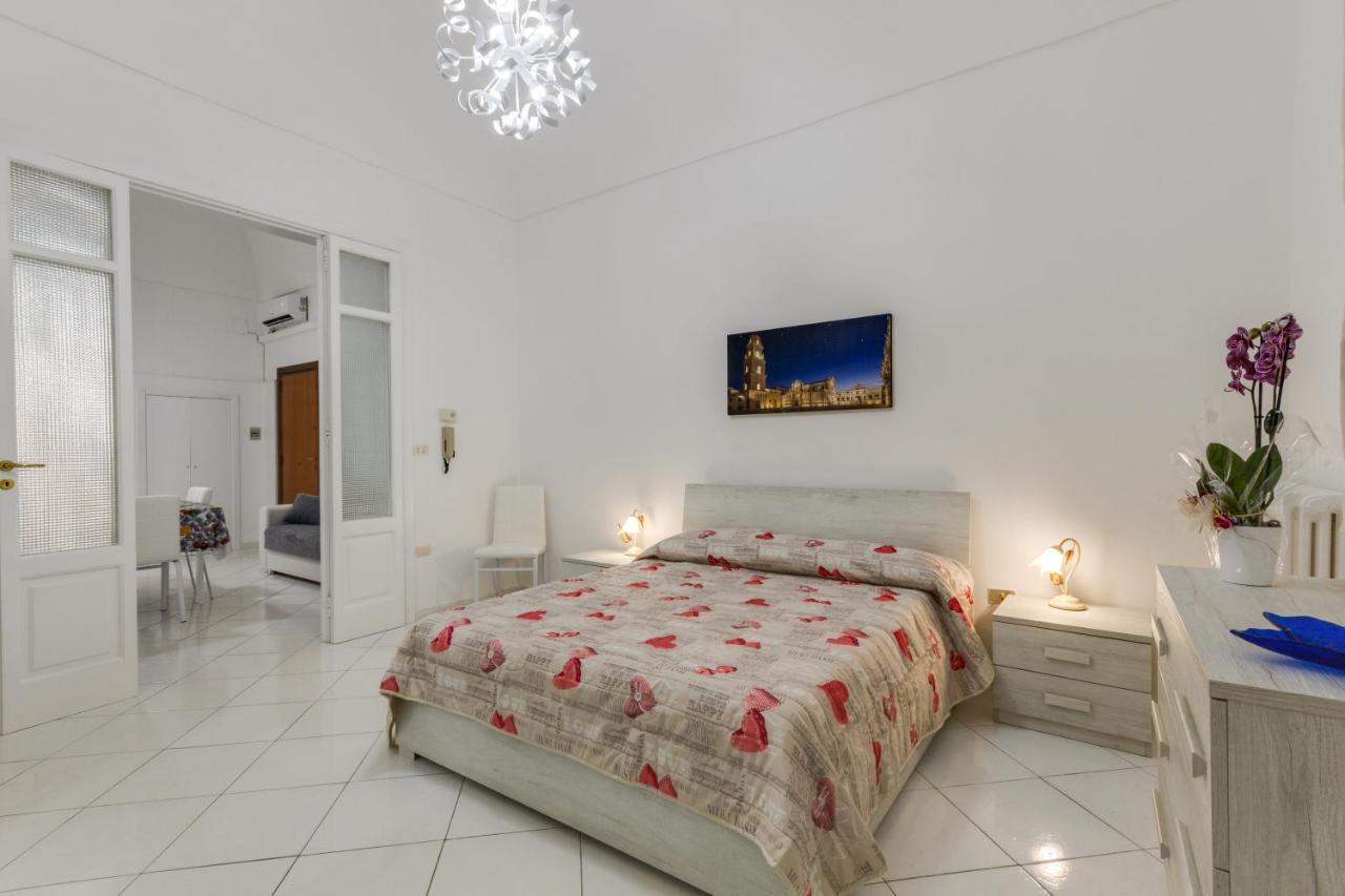 Dimora Del Delfino Curioso Apartamento Lecce Exterior foto